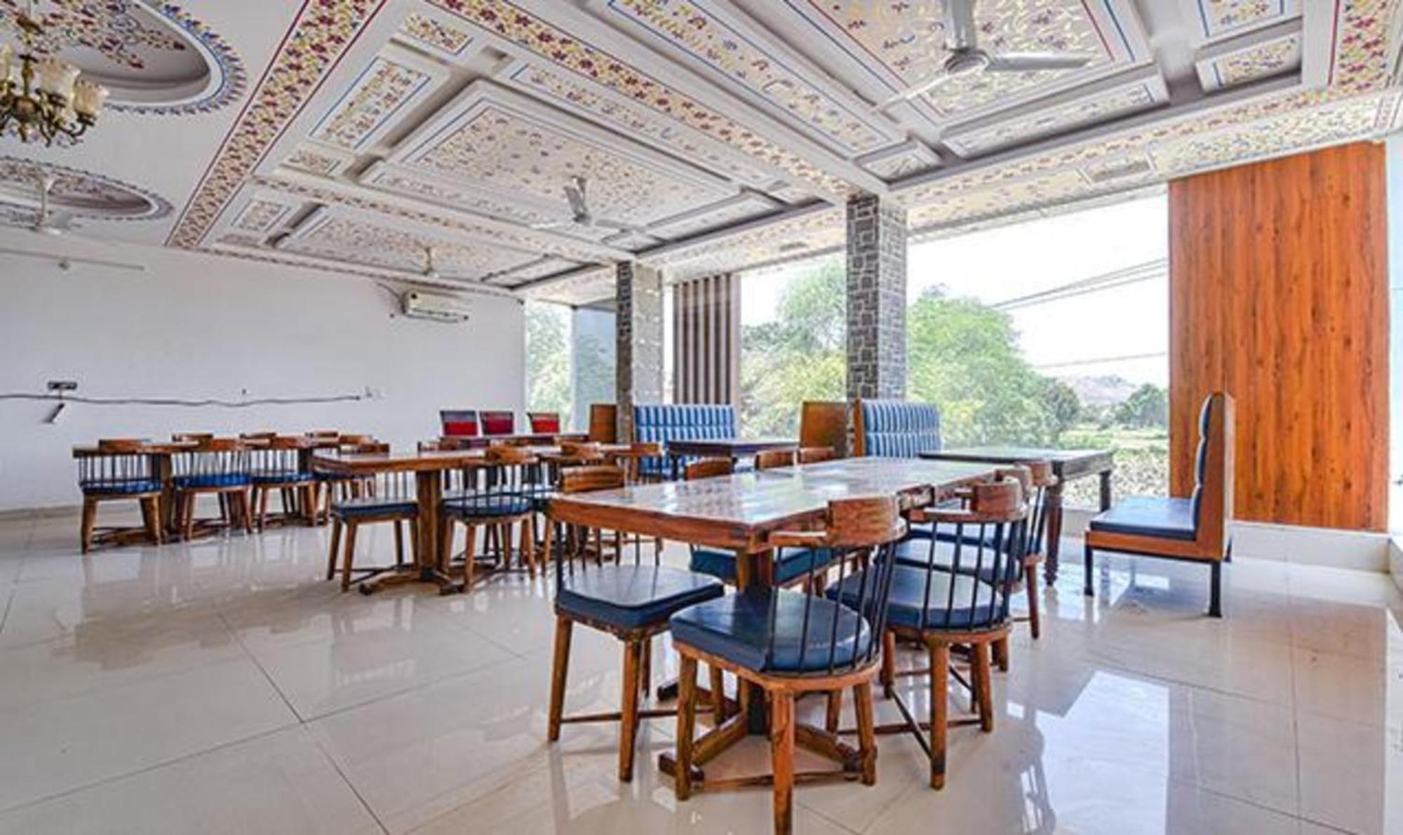 Fabhotel Ranbanka Udaipur Exterior photo